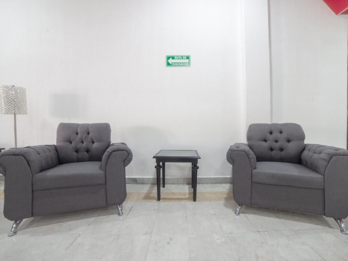 Capital O Hotel Casa Real Celaya Celaya  Extérieur photo