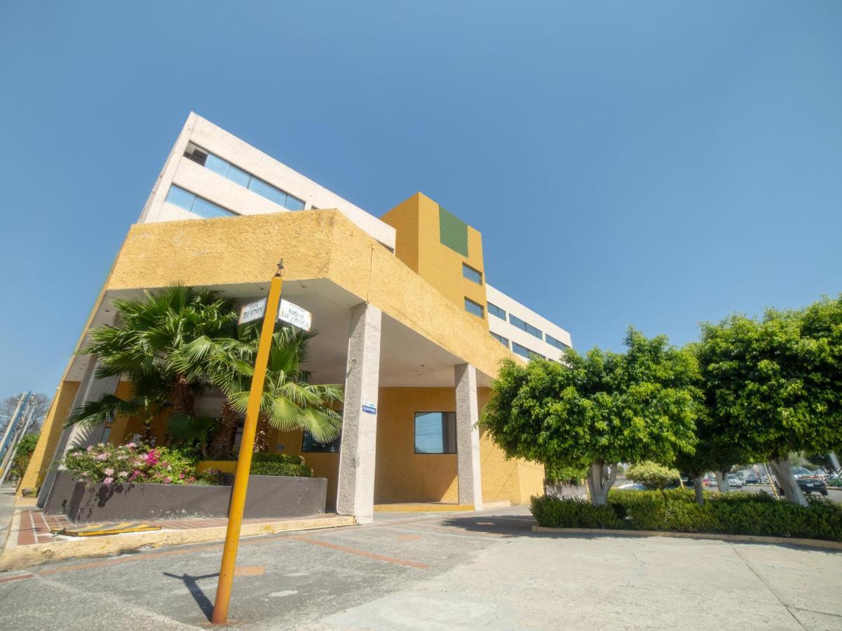 Capital O Hotel Casa Real Celaya Celaya  Extérieur photo